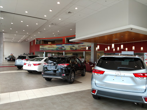 Car Dealer «Colonial Toyota», reviews and photos, 550 George Washington Hwy, Smithfield, RI 02917, USA