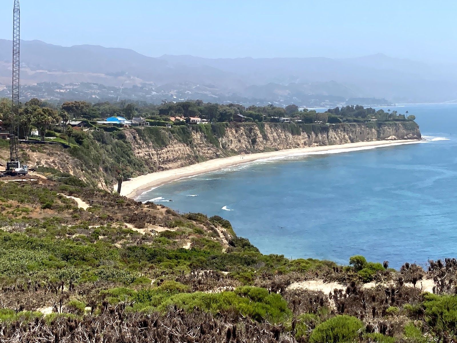 Big Dume Beach'in fotoğrafı çok temiz temizlik seviyesi ile