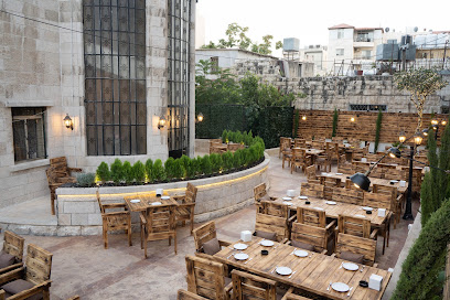 Hamlet,s Restaurant - Al Kulliyah Al Elmeyah Al Islameyah, 3rd Cir., Amman 11181, Jordan