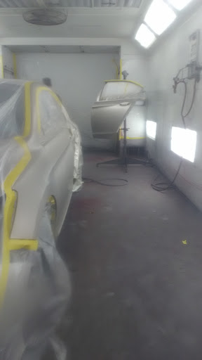 Auto Body Shop «Romans Autobody Shop», reviews and photos, 190 Grapevine Rd, Martinsburg, WV 25405, USA