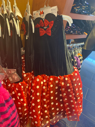 Toy Store «Disney Store», reviews and photos, 313 Smith Haven Mall, Lake Grove, NY 11755, USA