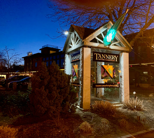 Shopping Mall «Tannery Shopping Center», reviews and photos, 50 Water St, Newburyport, MA 01950, USA