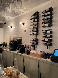 Atmosphère du Restaurant Wine Therapy Bar à Vins & Bistrot Paris 9 - n°5