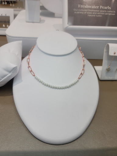 Jeweler «Shane Co.», reviews and photos, 735 Ernest W Barrett Pkwy NW, Kennesaw, GA 30144, USA