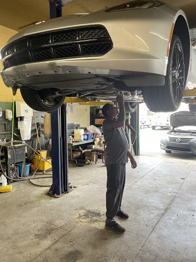 Auto Repair Shop «JM Auto Repair», reviews and photos, 10305 Dixie Hwy, Louisville, KY 40272, USA