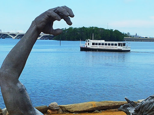 Tourist Attraction «The Awakening», reviews and photos, 153 National Plaza, Oxon Hill, MD 20745, USA