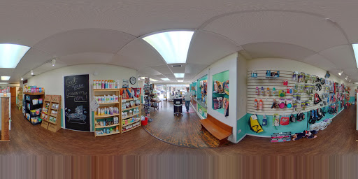 Pet Supply Store «Grrs & Purrs», reviews and photos, 116 N Woodland Blvd, DeLand, FL 32720, USA
