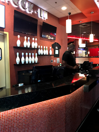 Movie Theater «Frank Theatres CineBowl & Grille at Parkside Town Commons», reviews and photos, 1140 Parkside Main St, Cary, NC 27519, USA