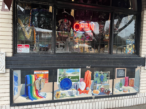 Tobacco Shop «Illusions Smoke Shop», reviews and photos, 203 G St, Davis, CA 95616, USA