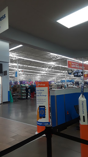 Department Store «Walmart Supercenter», reviews and photos, 11 Village Pkwy, Fredericksburg, VA 22406, USA