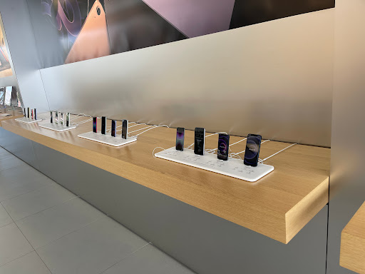 Computer Store «Apple Manhasset», reviews and photos, 1900 Northern Blvd, Manhasset, NY 11030, USA