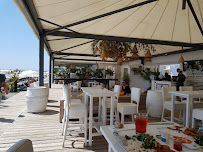 Atmosphère du Restaurant français Le White Beach à La Grande-Motte - n°6