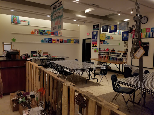 Shopping Mall «Valley West Mall», reviews and photos, 1551 Valley W Dr, West Des Moines, IA 50266, USA