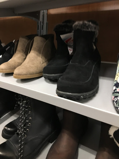 Department Store «T.J. Maxx», reviews and photos, 3445 Princeton Rd, Hamilton, OH 45011, USA