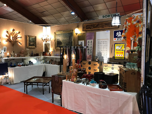 Magasin d'antiquités Du Grenier au Jardin - le Shop Saint-Hilaire-Saint-Mesmin