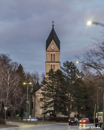 Hozzászólások és értékelések az Kaposvári Hősök temploma-ról