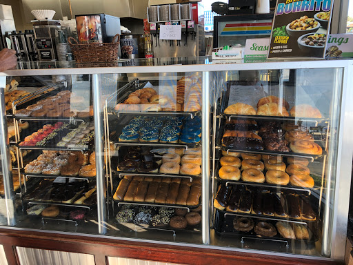 Donut Shop «Yum Yum Donuts», reviews and photos, 205 E Foothill Blvd, Rialto, CA 92376, USA