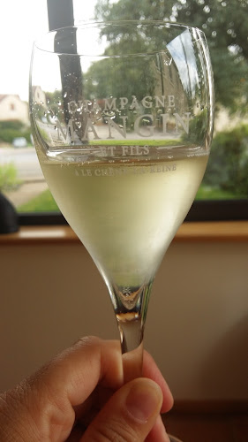 Champagne Mangin Et Fils Leuvrigny à Leuvrigny