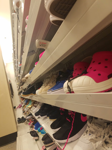 Clothing Store «Ross Dress for Less», reviews and photos, 5900 Sugarloaf Pkwy, Lawrenceville, GA 30043, USA