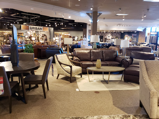 Furniture Store «Gardner-White Furniture», reviews and photos, 4400 E 14 Mile Rd, Warren, MI 48092, USA