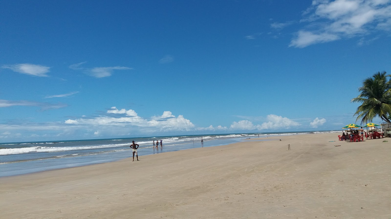 Foto van Praia Do Jairy met helder fijn zand oppervlakte