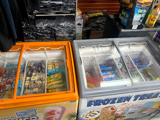 Grocery Store «Parkview Market», reviews and photos, 515 S Cardinal Ave, Stockton, CA 95215, USA