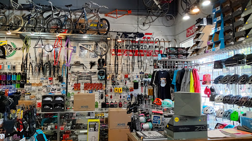 Bicycle Store «Gresham Bicycle Center», reviews and photos, 567 NE 8th St, Gresham, OR 97030, USA