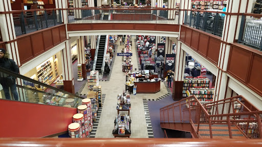 Book Store «University of Pennsylvania Bookstore», reviews and photos, 3601 Walnut St, Philadelphia, PA 19104, USA