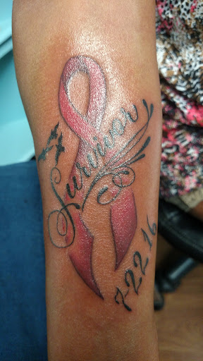 Tattoo Shop «Old Town Tattoo», reviews and photos, 203 N Hamilton St, Saginaw, MI 48602, USA