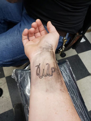 Tattoo Shop «Enchanted Dragon», reviews and photos, 461 Jeffco Blvd, Arnold, MO 63010, USA