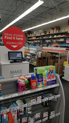 Office Supply Store «Staples», reviews and photos, 2601 Jackson Ave, Ann Arbor, MI 48103, USA