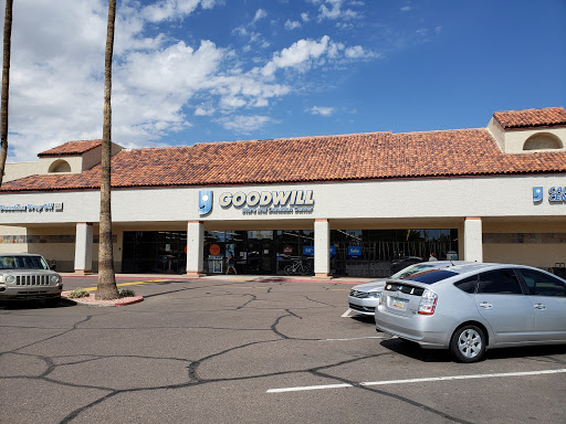 Shopping Mall «Southern Palms Shopping Center», reviews and photos, 1528 E Southern Ave, Tempe, AZ 85282, USA