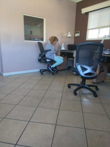 Beauty Salon «Lindsay Beauty Salon», reviews and photos, 424 E Lindsay St, Stockton, CA 95202, USA