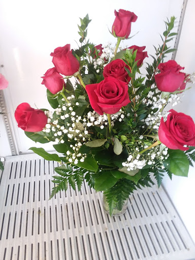Florist «Send Your Love Flowers & Balloons», reviews and photos, 1417 SW Military Dr, San Antonio, TX 78221, USA