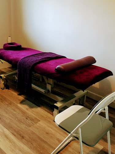 Complete Balance - Sports Massage Therapist - Massage therapist