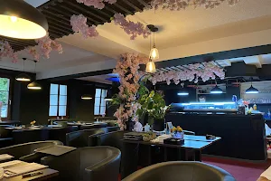 Osaka Sushi-Lounge image