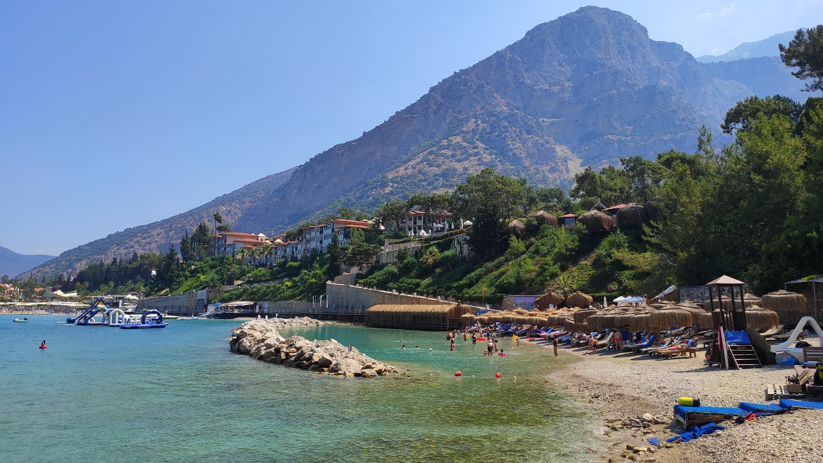 Lykia Plaji'in fotoğrafı düz bir kıyı şeridi ile birlikte