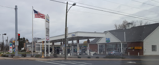 Gas Station «Pride», reviews and photos, 6 N Westfield St, Agawam, MA 01001, USA