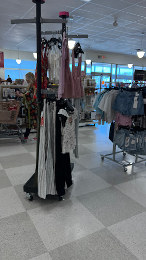 Department Store «T.J. Maxx & HomeGoods», reviews and photos, 103 S Mt Juliet Rd #610, Mt Juliet, TN 37122, USA