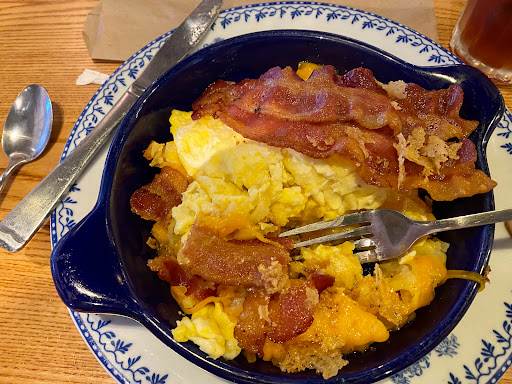 American Restaurant «Cracker Barrel Old Country Store», reviews and photos, 2115 S Church St, Murfreesboro, TN 37130, USA