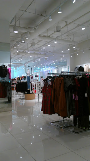 Clothing Store «Forever 21», reviews and photos, 5668 Bay St, Emeryville, CA 94608, USA