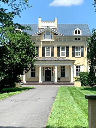 Clothing Store «L.L. Bean Outlet», reviews and photos, 31 Gusabel Ave, Nashua, NH 03063, USA