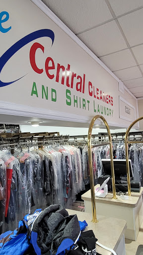 Dry Cleaner «Central Discount Cleaners», reviews and photos, 1120 Richards St, Joliet, IL 60433, USA