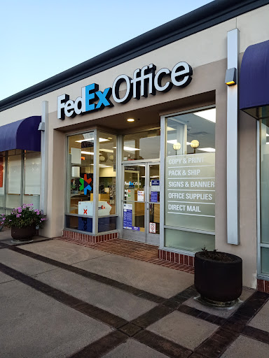 Shopping Mall «Hazard Center», reviews and photos, 7610 Hazard Center Dr, San Diego, CA 92108, USA