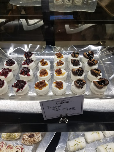 Grocery Store «Haggen Food & Pharmacy», reviews and photos, 17641 Garden Way NE, Woodinville, WA 98072, USA