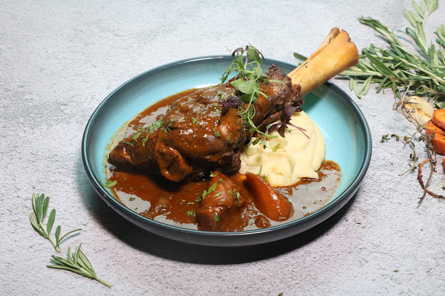 Poolside Café - Cafe