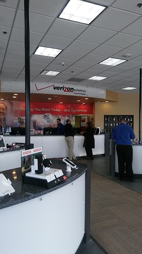 Verizon Wireless Authorized Retailer - TEAM Wireless Auburn Hills image 3