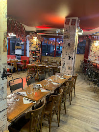 Atmosphère du Restaurant français Chez Papa Asnières à Asnières-sur-Seine - n°10