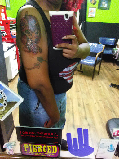 Tattoo Shop «Tattoo Tech», reviews and photos, 5350 N Springboro Pike, Moraine, OH 45439, USA