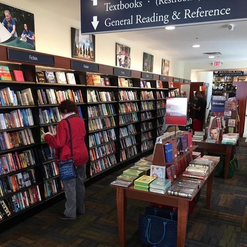 Barnes & Noble at Longwood University